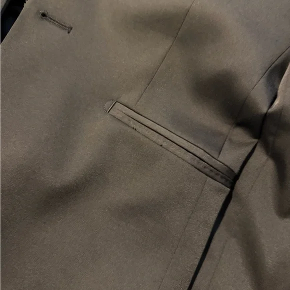 Prom Ready! Black Zara Men's Black Two-Piece Suit Jacket & Trousers - Picture 4 of 13